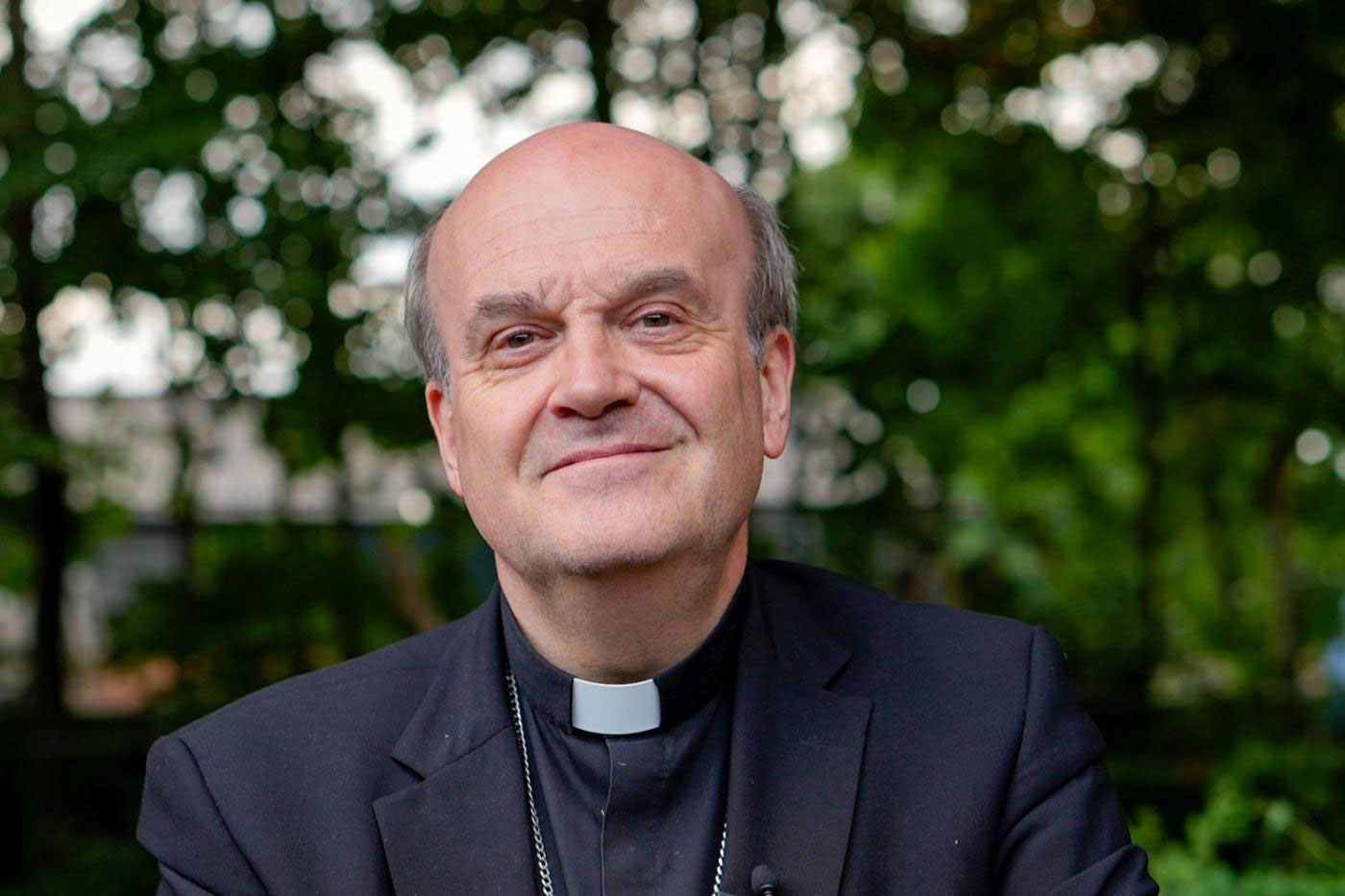 mgr. Van den Hende