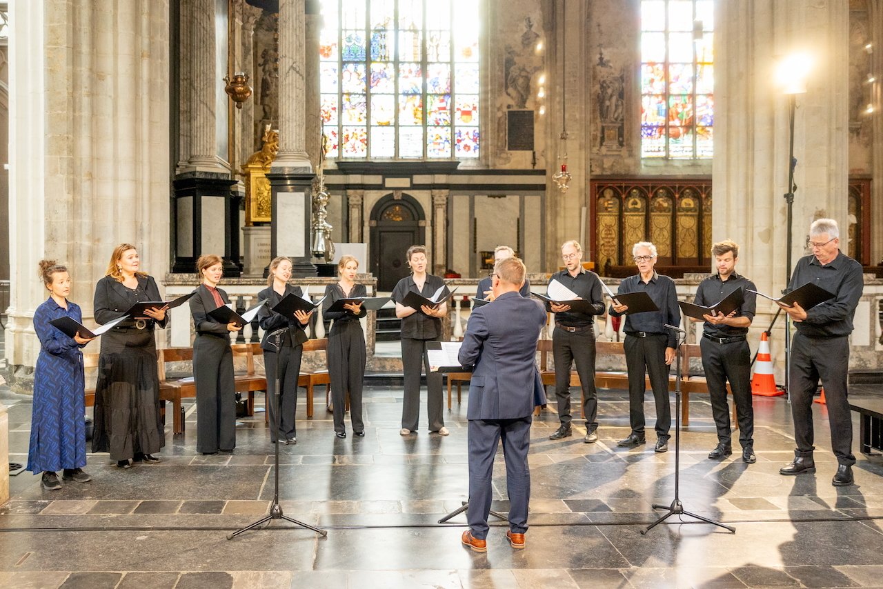 Zondag 31 mei - lezing, afsluiting en eucharistie