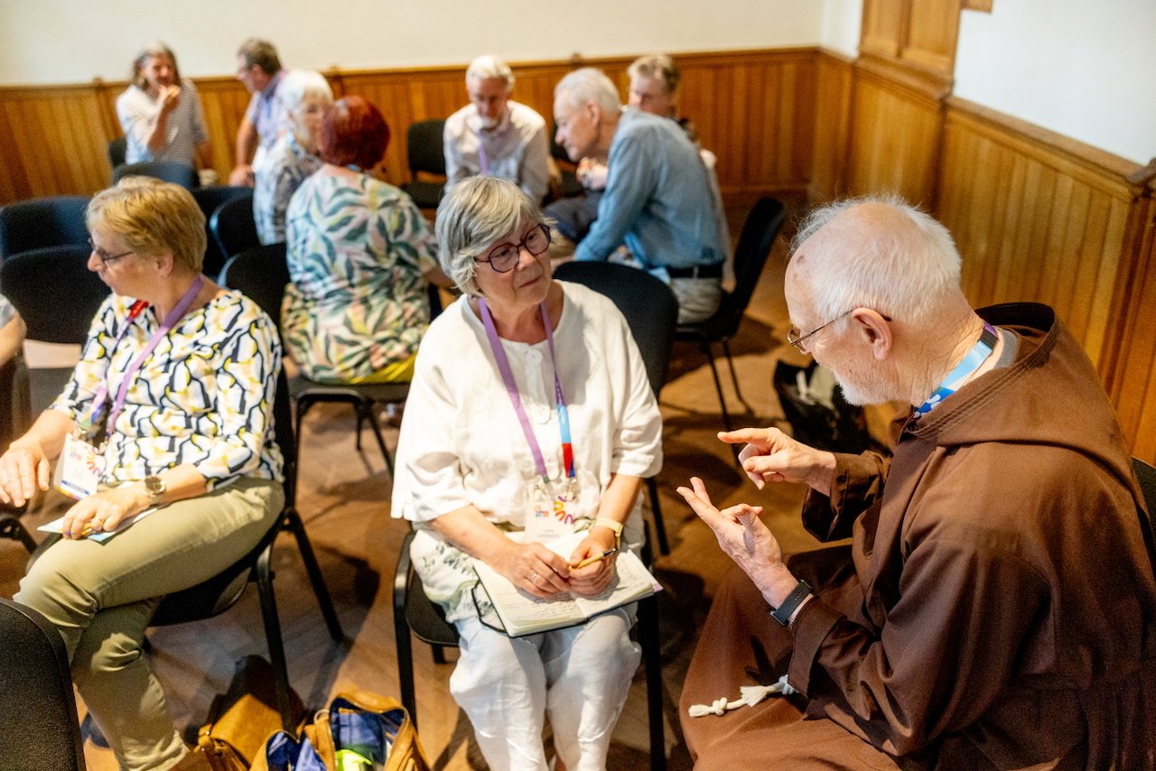 Workshops - ateliers - lezingen - panelgesprekken - ideeënmarkt - kunstwerk - zangstonde
