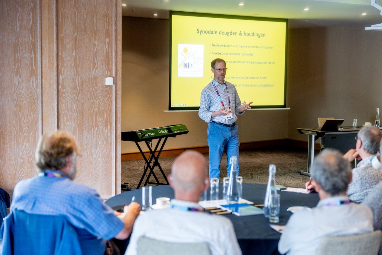 Workshops - ateliers - lezingen - panelgesprekken - ideeënmarkt - kunstwerk - zangstonde