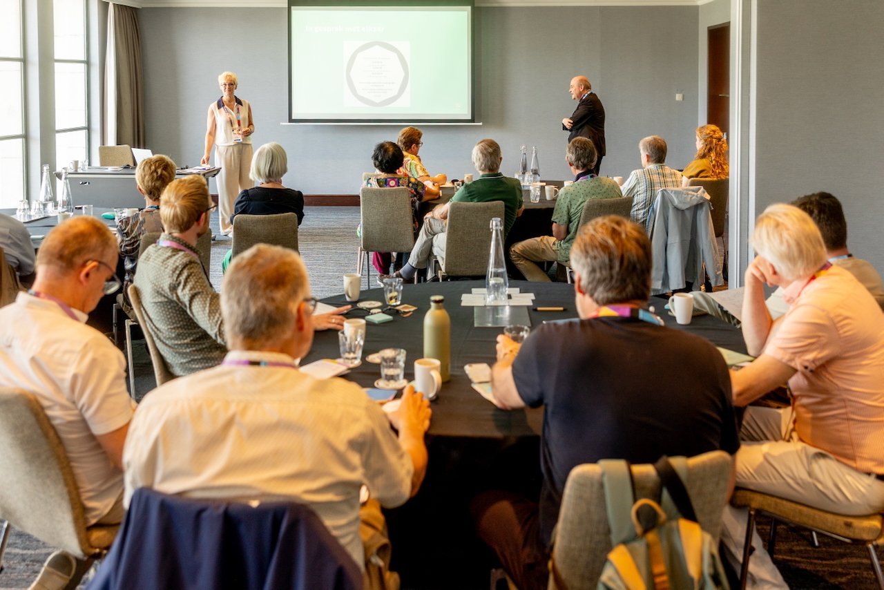Workshops - ateliers - lezingen - panelgesprekken - ideeënmarkt - kunstwerk - zangstonde